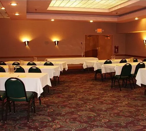 Atrium Hotel & Conference Center