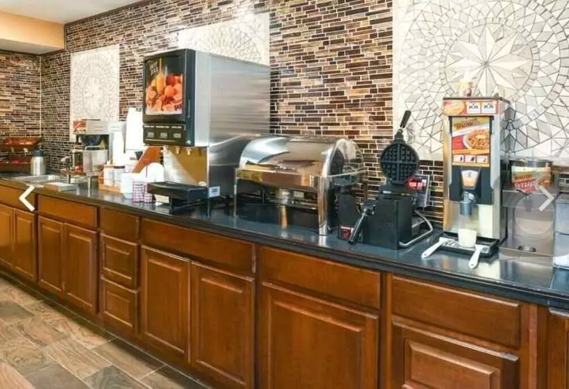 Hotelli Pronghorn Inn