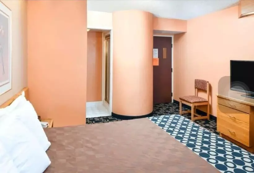 Hotelli Pronghorn Inn