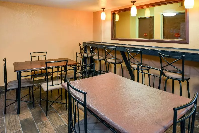 Hotelli Pronghorn Inn