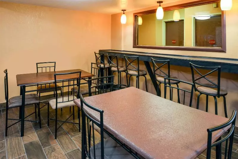 Hotelli Pronghorn Inn