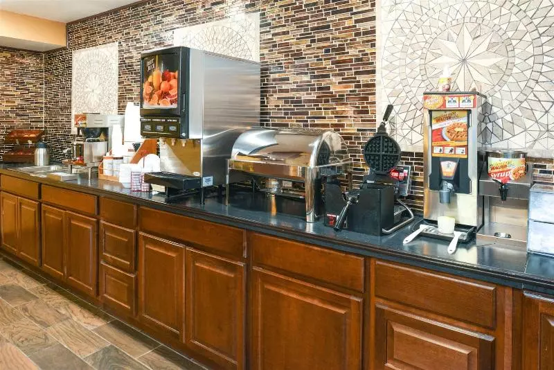 Hotelli Pronghorn Inn