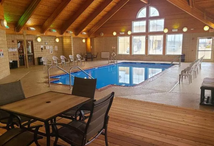 ホテル Americinn By Wyndham Monmouth