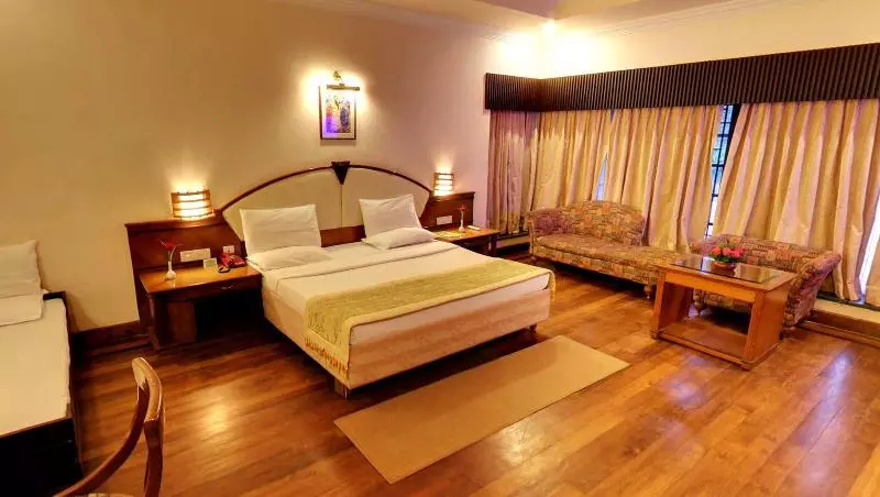 Hotel Aranya Niwas
