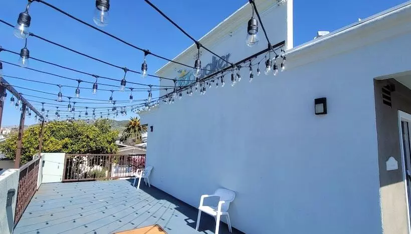 酒店 Beachwalker Inn & Suites