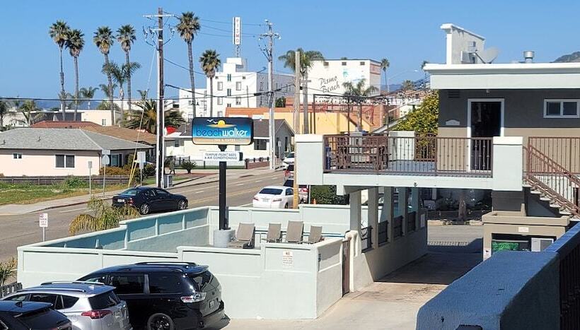 ホテル Beachwalker Inn & Suites