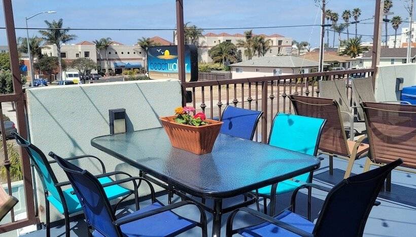 ホテル Beachwalker Inn & Suites