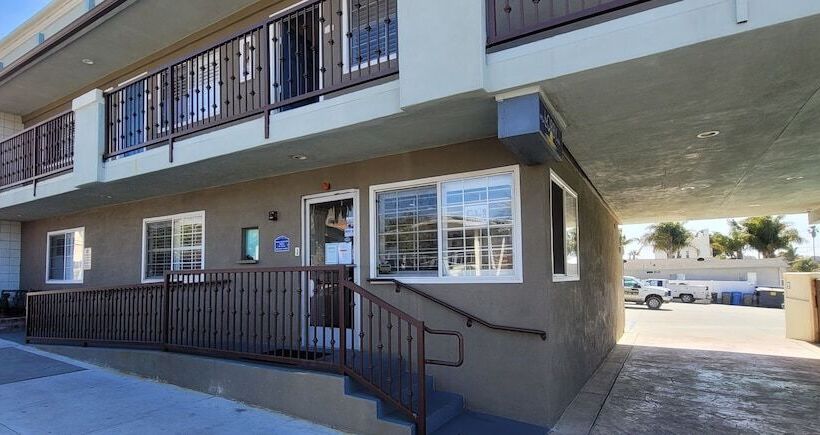 ホテル Beachwalker Inn & Suites