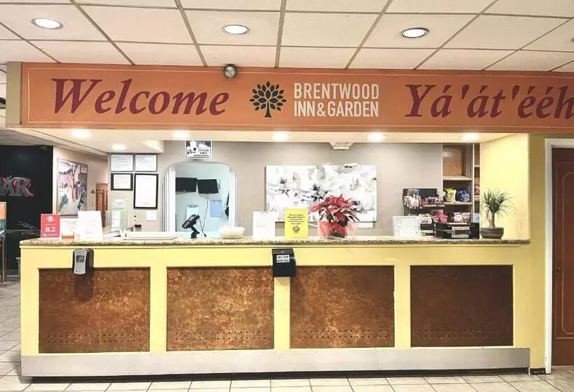 هتل Brentwood Inn & Garden
