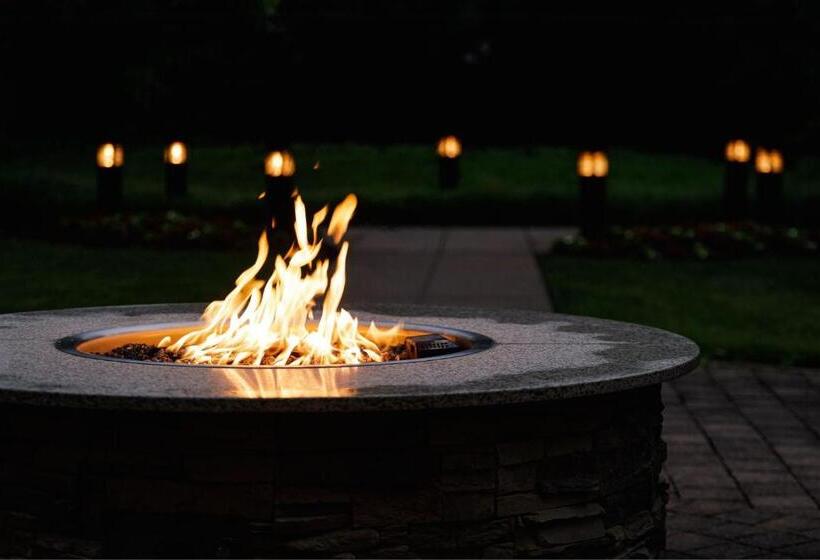 호텔 Courtyard By Marriott Springfield