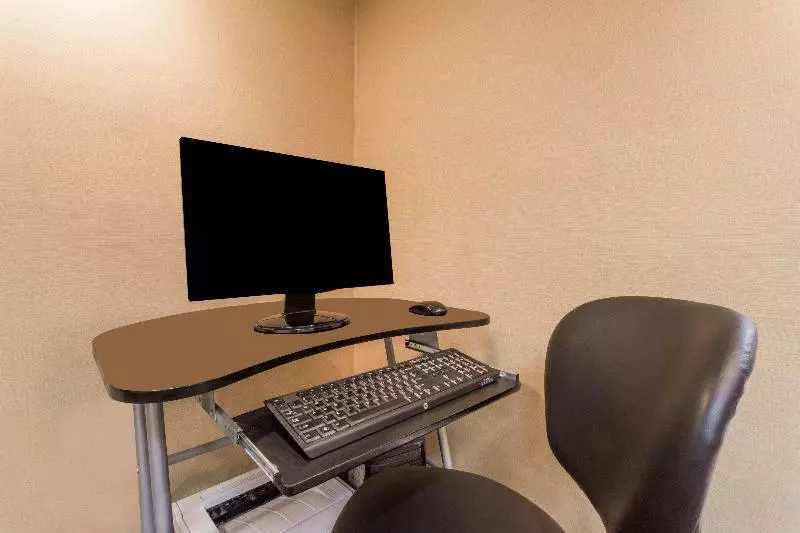 ホテル Days Inn By Wyndham Dumfries Quantico