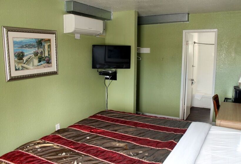 בית מלון כפרי Fireside Inn By The Beach Boardwalk & Bowling