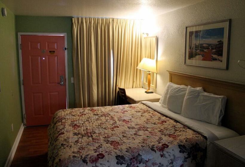 בית מלון כפרי Fireside Inn By The Beach Boardwalk & Bowling