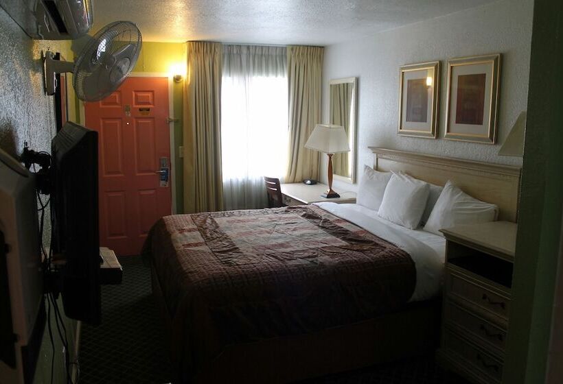 בית מלון כפרי Fireside Inn By The Beach Boardwalk & Bowling