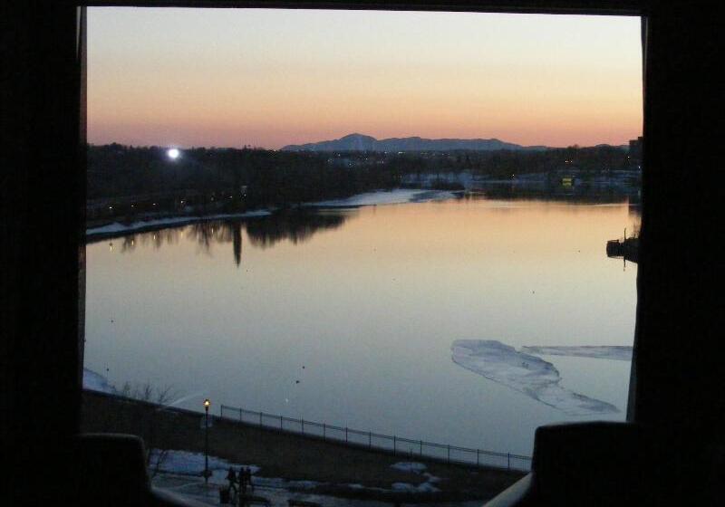 Grand Hotel Times Sherbrooke