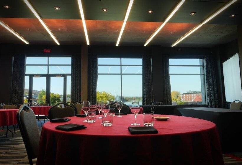 Grand Hotel Times Sherbrooke