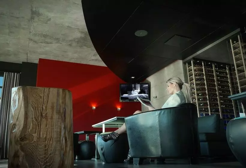 Grand Hotel Times Sherbrooke