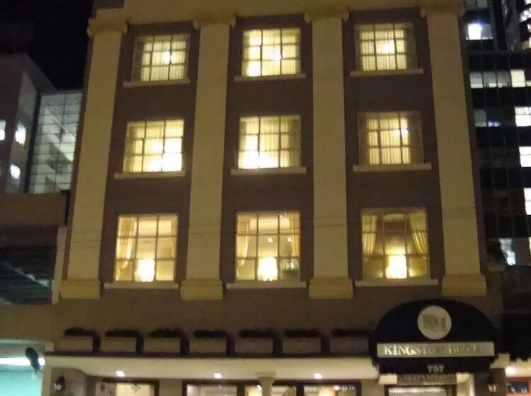ホテル Kingston