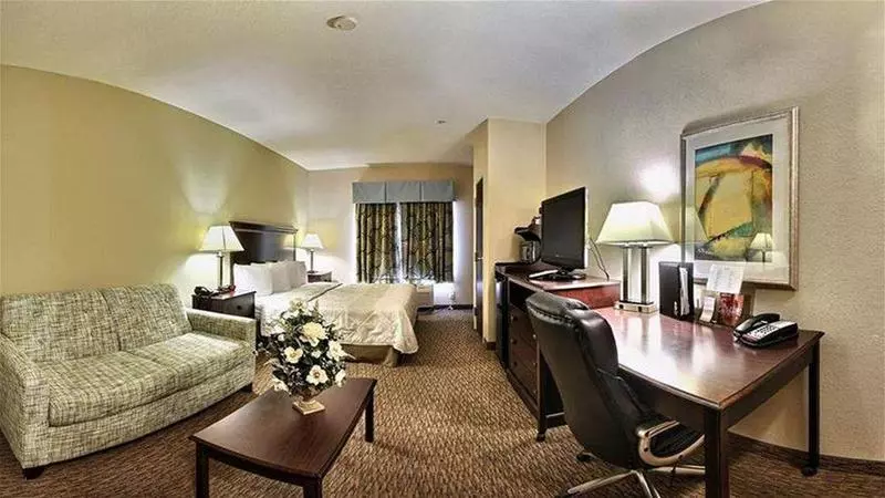 Отель Magnolia Inn And Suites Pooler