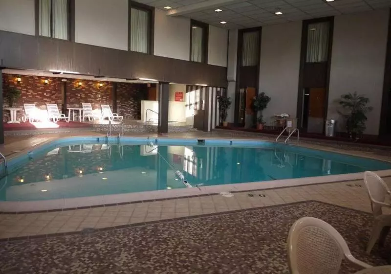 Otel Ramada By Wyndham Albert Lea