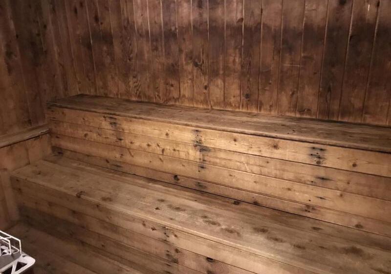 Hotel Ramada By Wyndham Albert Lea