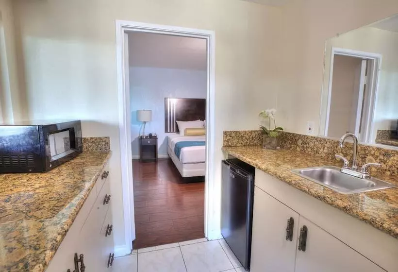 ホテル Sunrise Inn San Diego