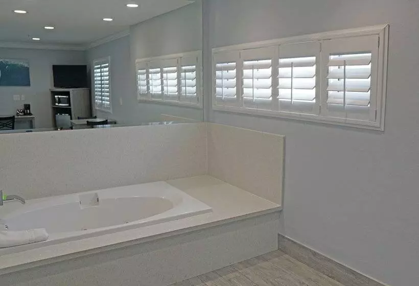 Отель Surf City Inn