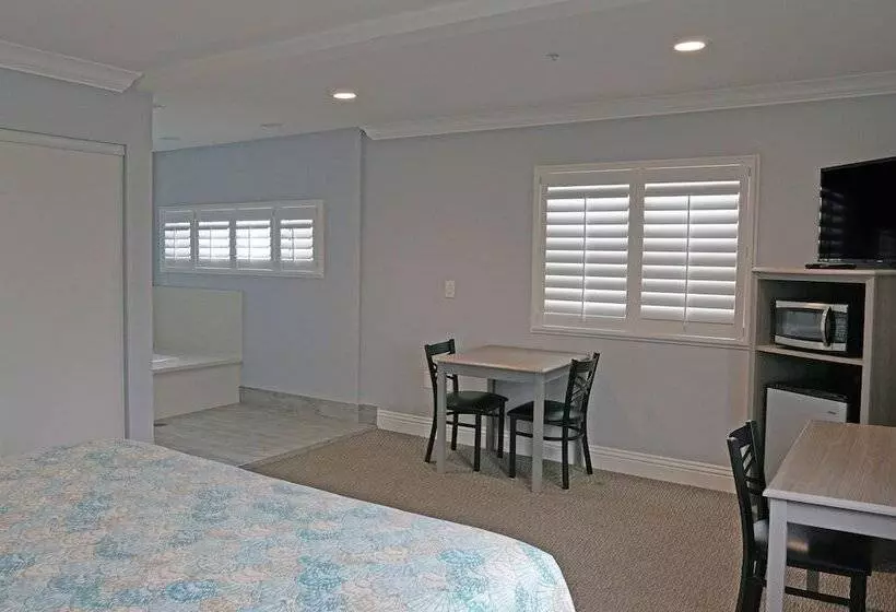 Отель Surf City Inn