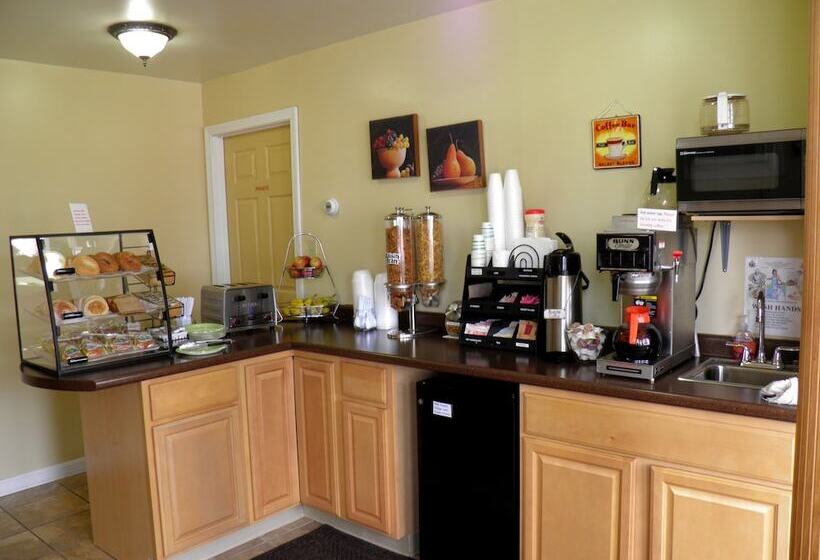 בית מלון כפרי Travelers Inn