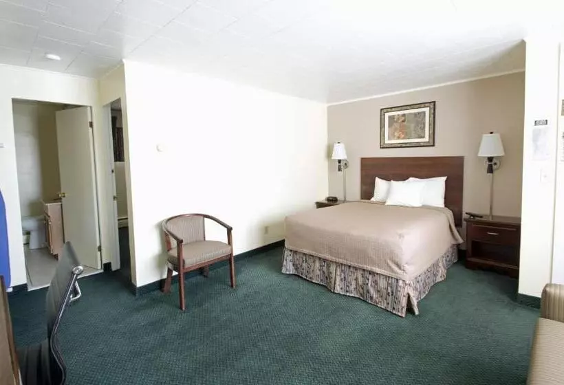 酒店 Travelers Inn