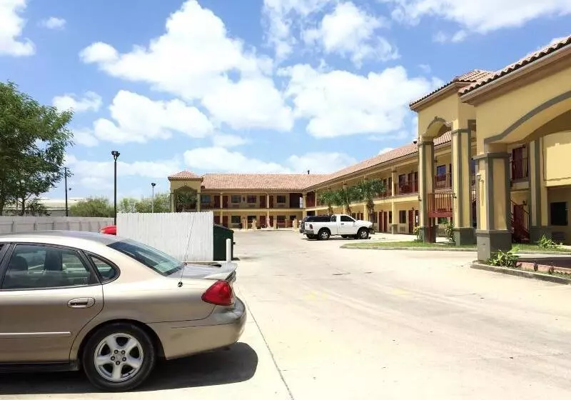 모텔 Boca Chica Inn And Suites