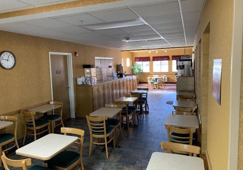 汽车旅馆 Parkfield Inn Clinton