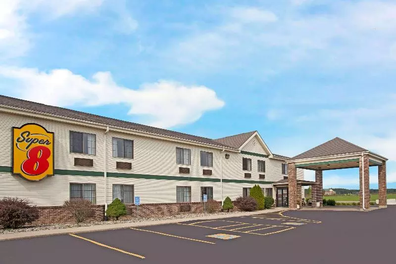 فندق على الطريق Super 8 By Wyndham Defiance