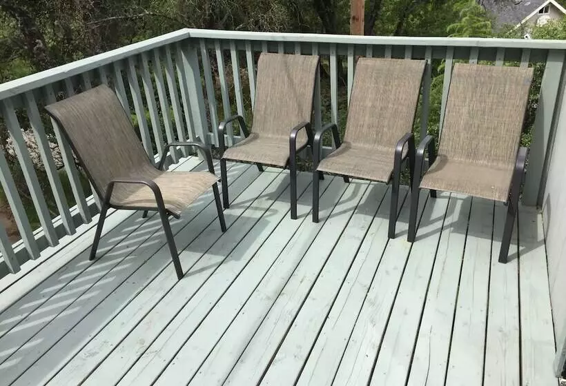 Mountain Trail Lodge And Vacation Rentals