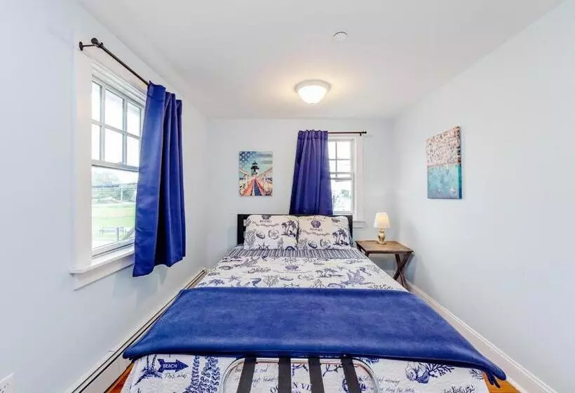 Hi   Hyannis Hostel
