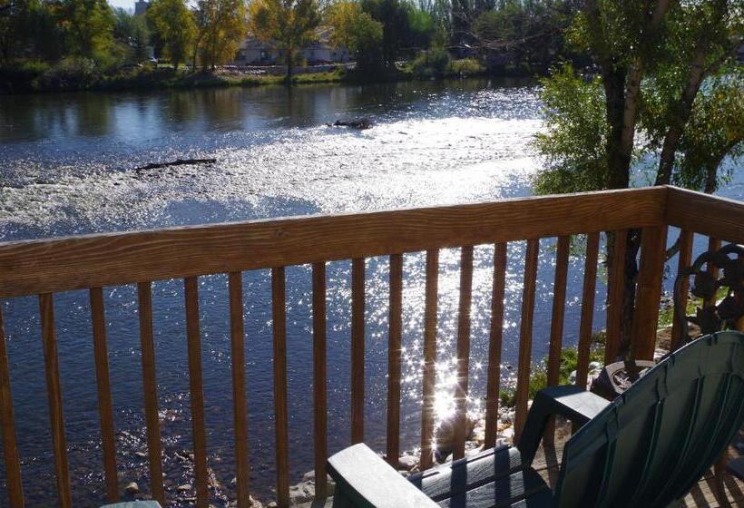 Отель Riviera Motor Lodge