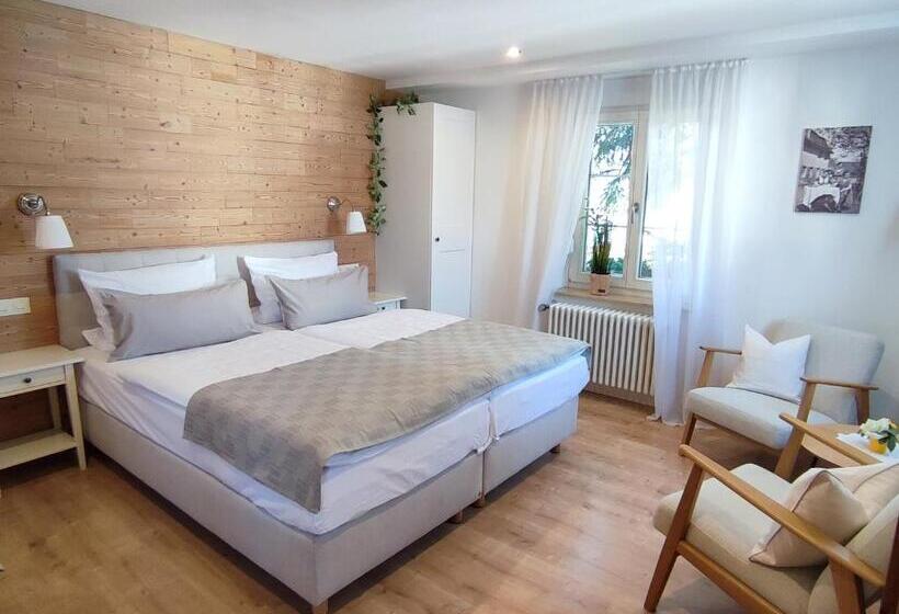 פנסיון Boutique Hotel Krone