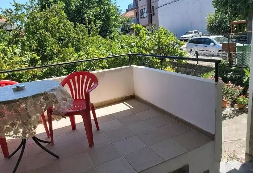 پانسیون Guest Rooms Grudovi