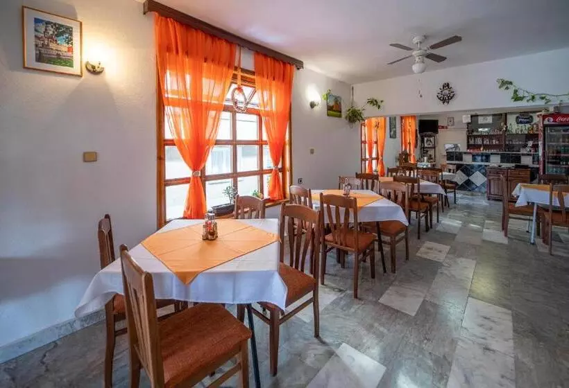 پانسیون Guest Rooms Grudovi