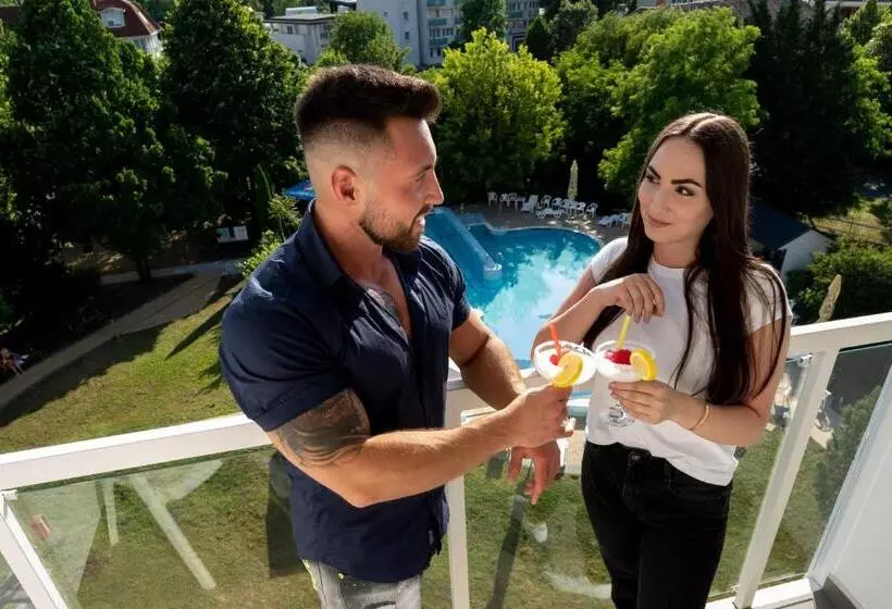 Thermal Hotel Garden