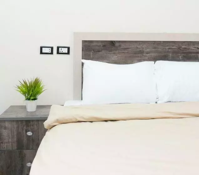 Australian Deluxe Hostel