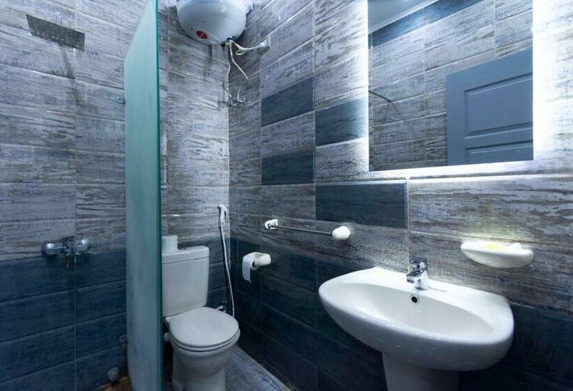 Australian Deluxe Hostel