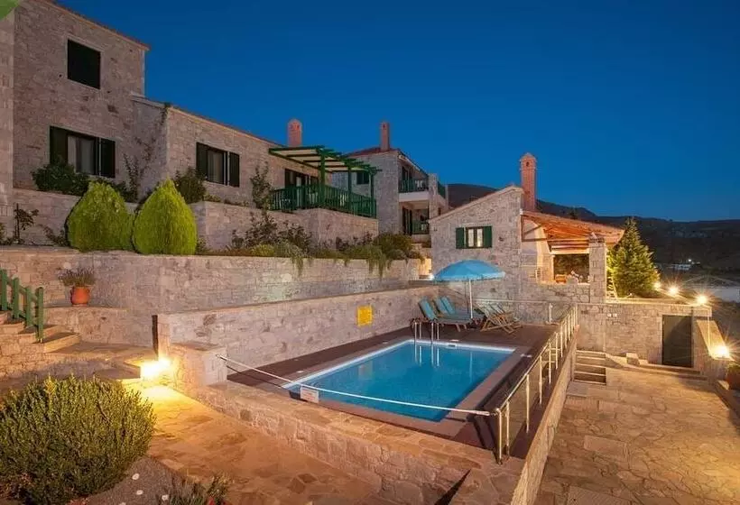 Majatalo Lithoessa Luxury Apartments