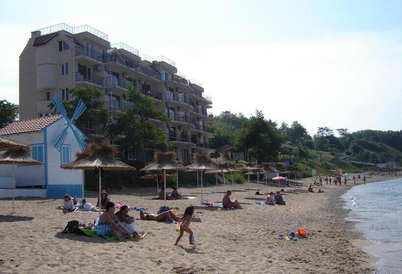 Пансион Villa Lazuren Bryag