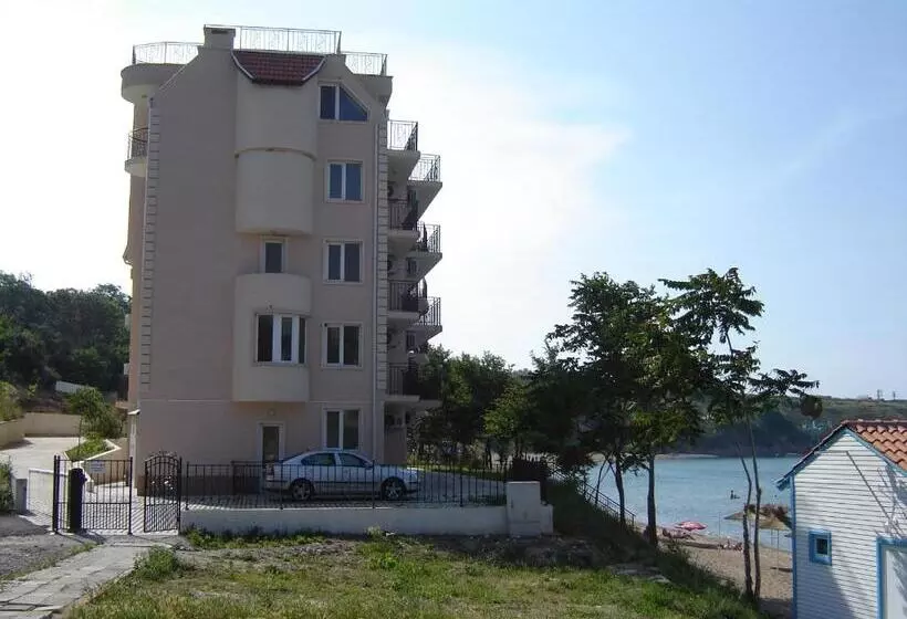 ペンション Villa Lazuren Bryag