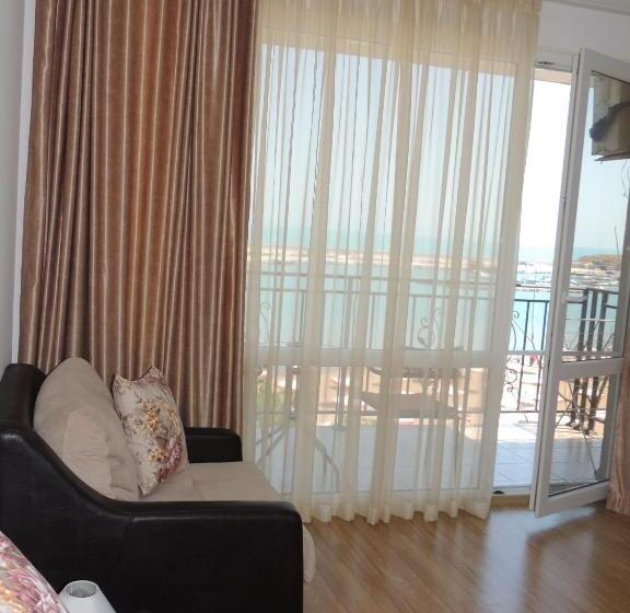 Пансион Villa Lazuren Bryag