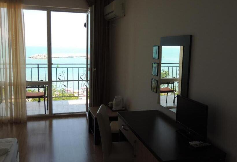 Пансион Villa Lazuren Bryag