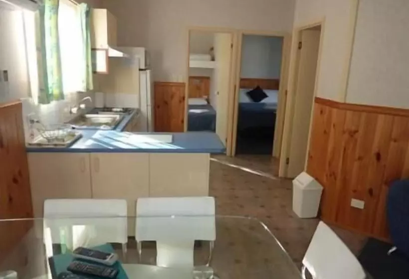 ホテル Garden Of Eden Caravan Park