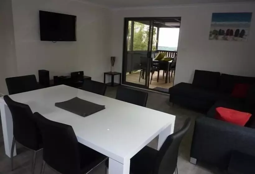 ホテル Garden Of Eden Caravan Park