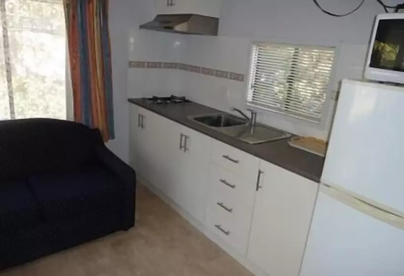 ホテル Garden Of Eden Caravan Park